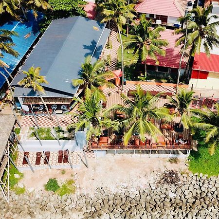 Black Beach Resort Varkala Extérieur photo