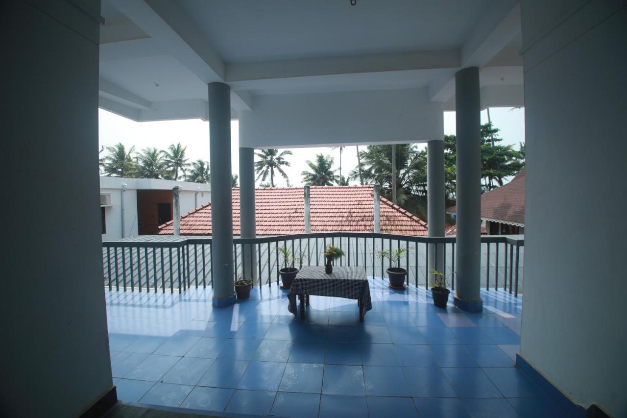 Black Beach Resort Varkala Extérieur photo